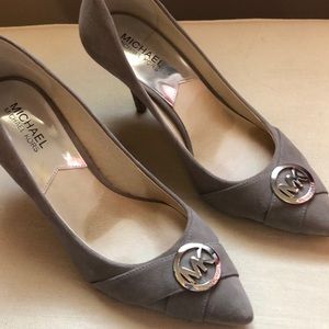 Grey velvet heels 2.5 inch